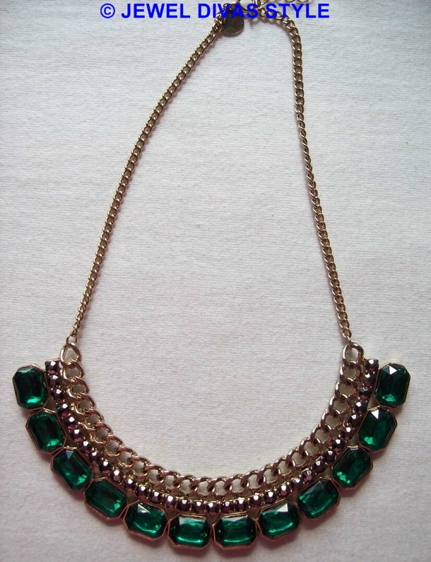 GREEN NECKLACE